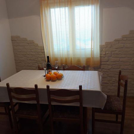Apartmani Tatjana Округ-Горній Екстер'єр фото