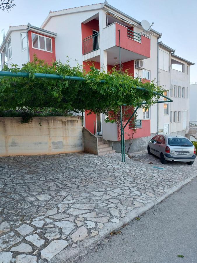 Apartmani Tatjana Округ-Горній Екстер'єр фото