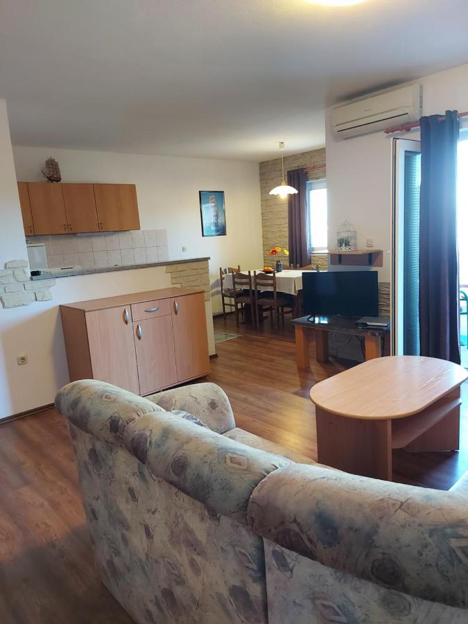 Apartmani Tatjana Округ-Горній Екстер'єр фото