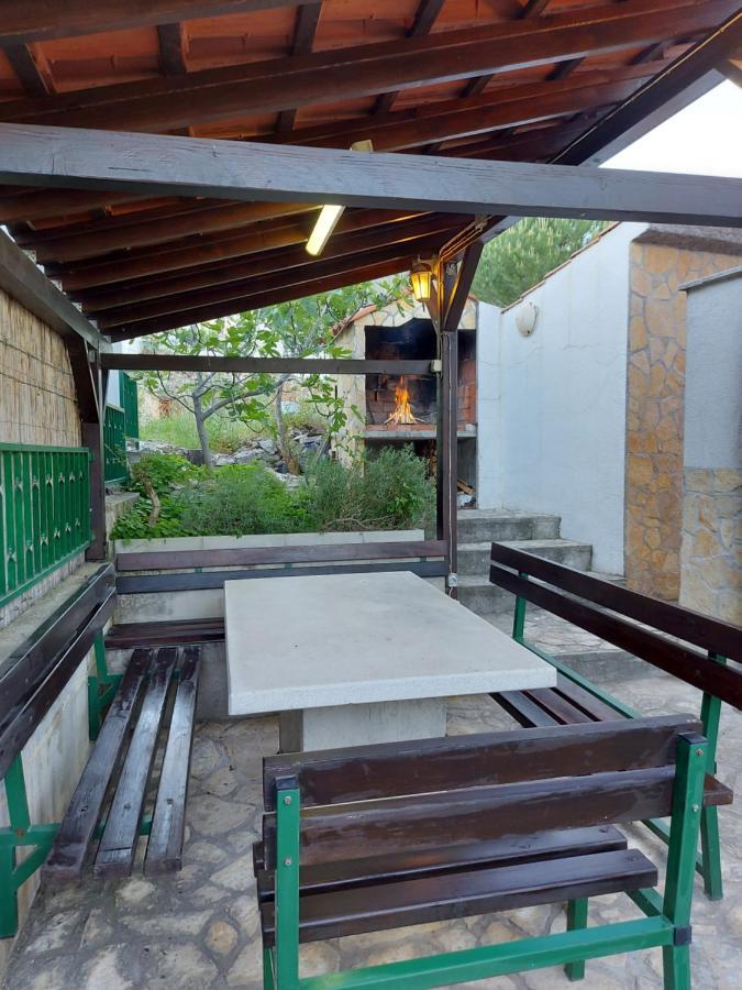 Apartmani Tatjana Округ-Горній Екстер'єр фото