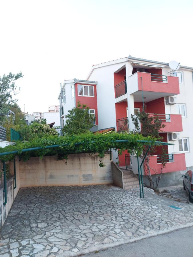 Apartmani Tatjana Округ-Горній Екстер'єр фото